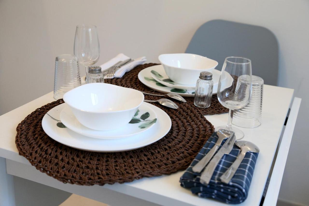 Pluton Apartment แซ็ง-ก็องแต็ง ภายนอก รูปภาพ